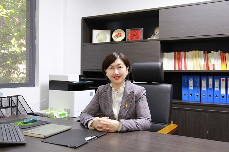 秦小珊-1.jpg